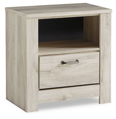 Bellaby Queen Crossbuck Panel Bed and 2 Nightstands - B331B16
