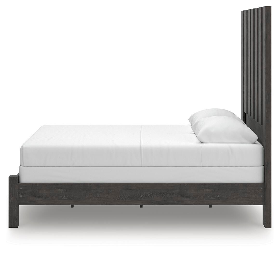 Fraluna Queen Panel Bed - PCB3370B2