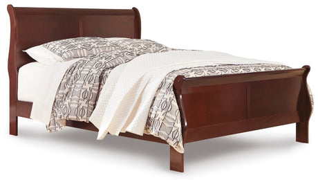 Alisdair Queen Sleigh Bed, Chest and 2 Nightstands - B376B25