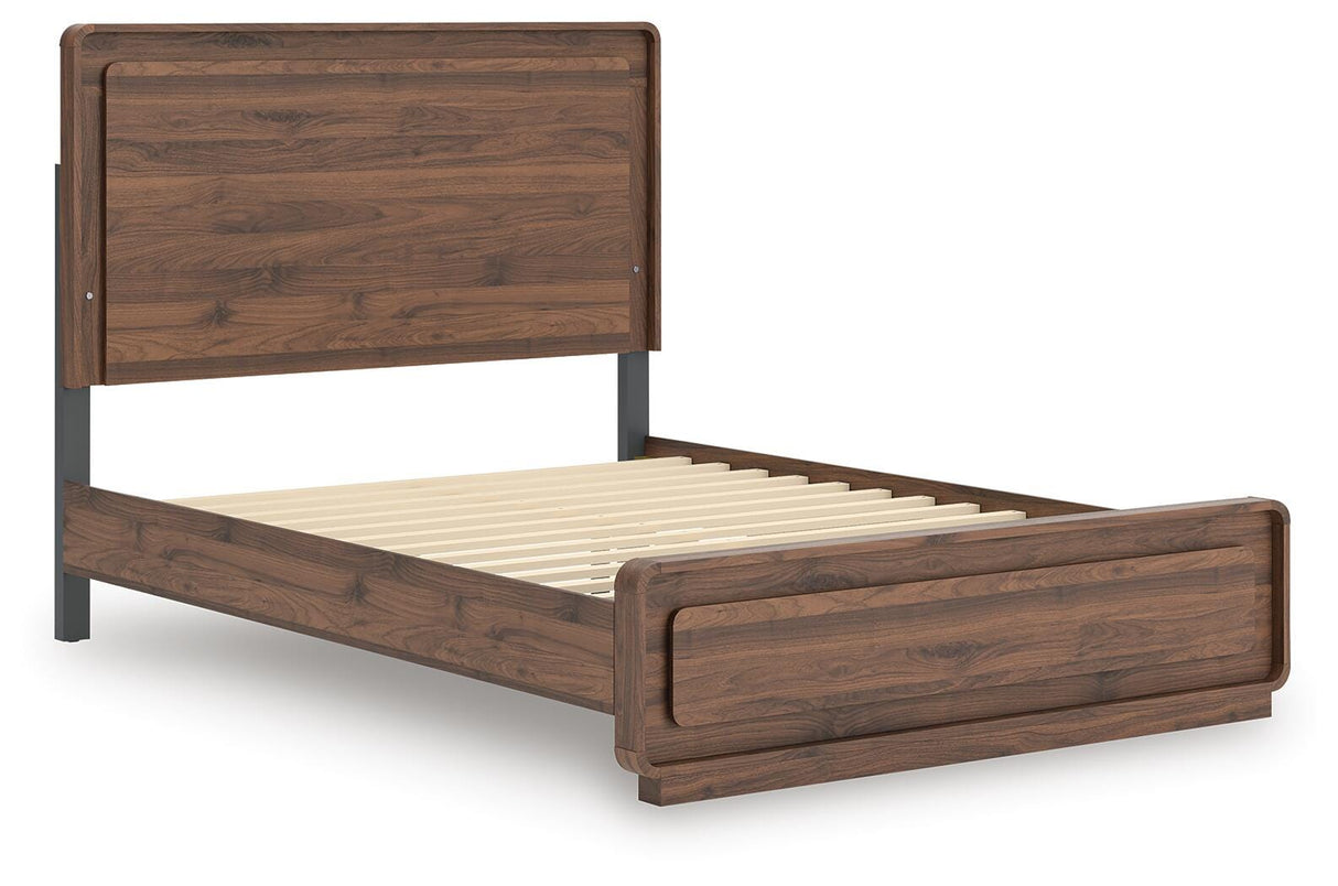 Fortlorn Queen Panel Bed and Dresser - PCB386B11