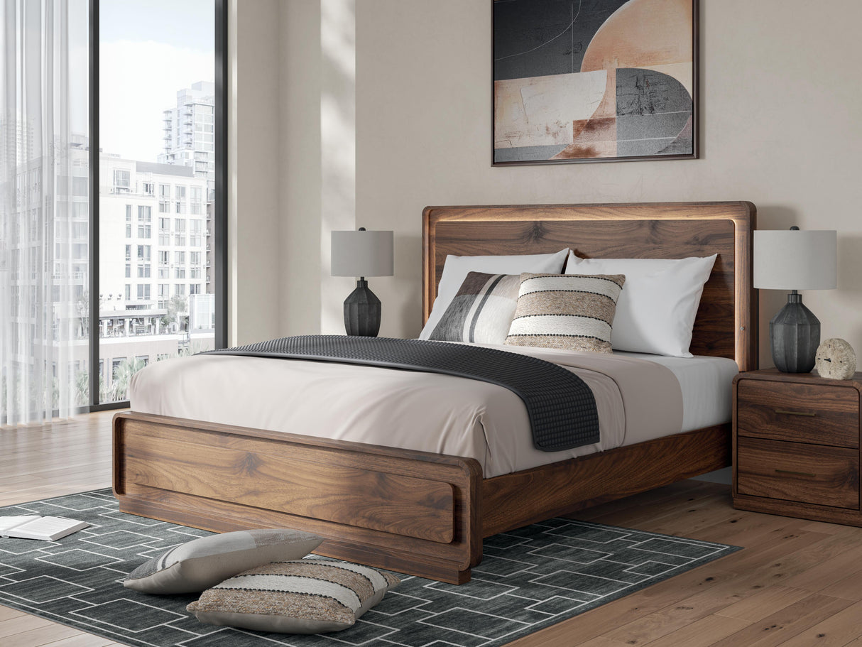 Fortlorn King Panel Bed and 2 Nightstands - PCB386B9