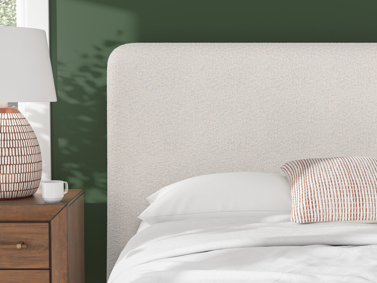 Brintstreet Queen Upholstered Bed - PCB401-81
