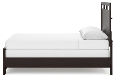 Covetown Queen Panel Bed, Dresser and Mirror - B441B7