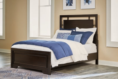 Covetown Full Panel Bed, Dresser and Mirror - B441B5