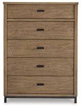 Tomtyn Chest of Drawers - B622-46
