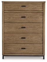 Tomtyn Chest of Drawers - B622-46