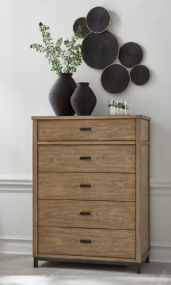 Tomtyn Chest of Drawers - B622-46
