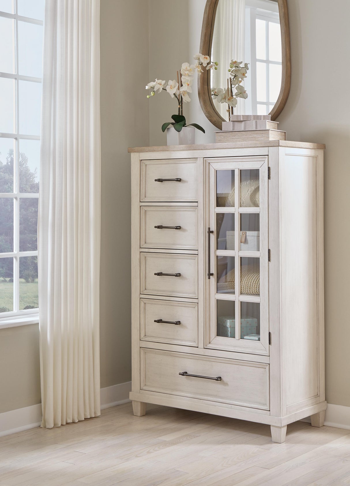 Shaybrock Door Chest - B683-48