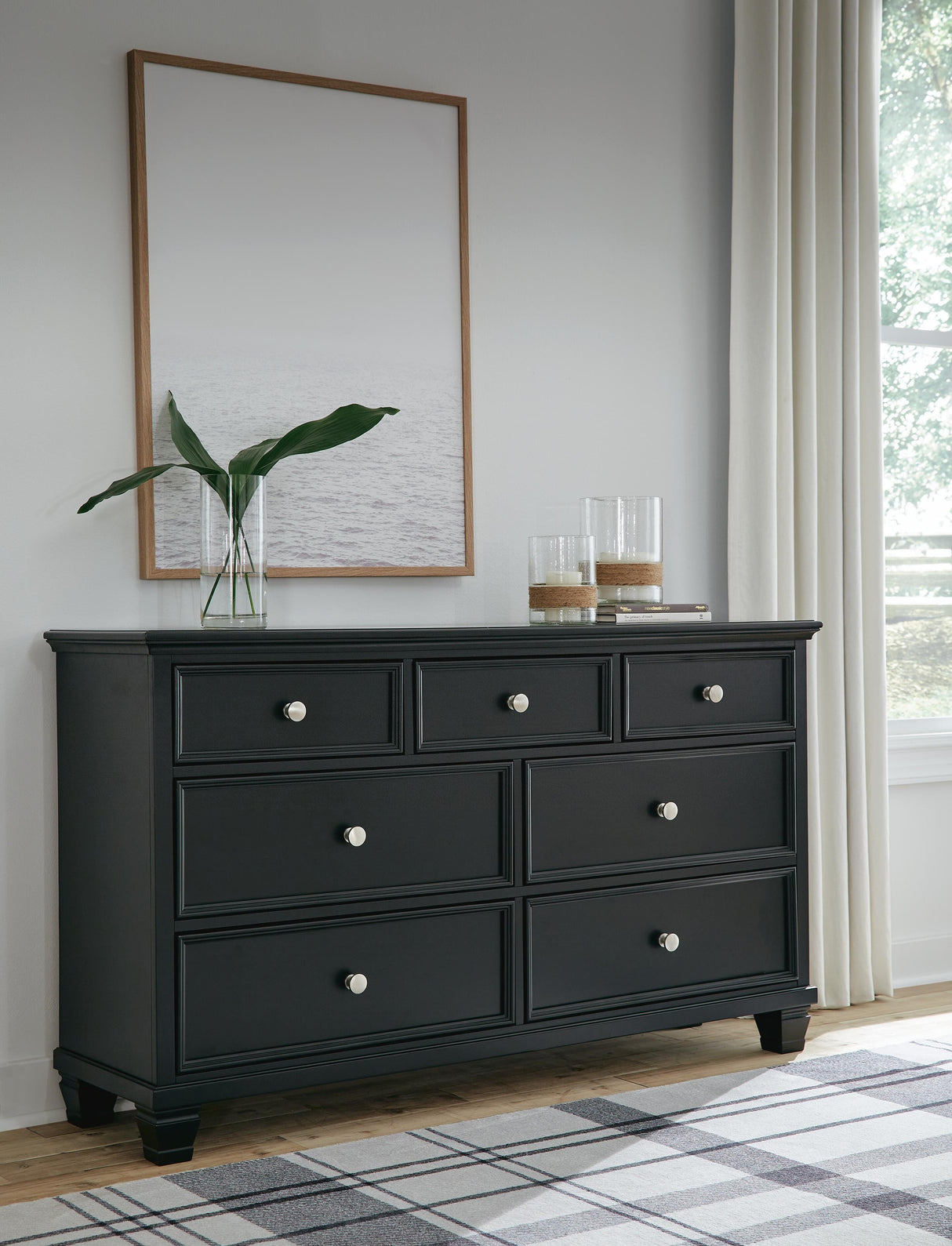 Lanolee California King Panel Bed, Dresser, Chest and 2 Nightstands - B687B32