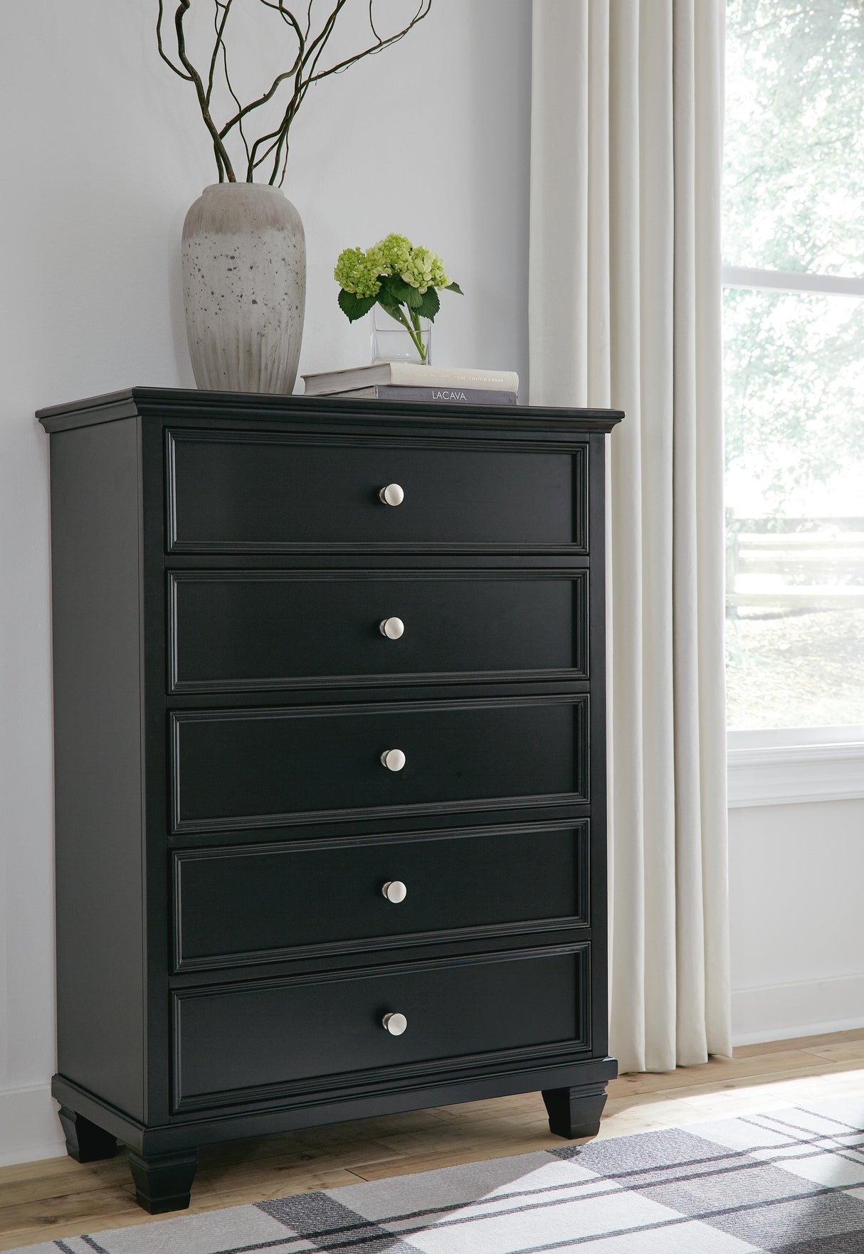 Lanolee Full Panel Bed and Chest - B687B12