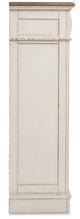 Realyn Queen Panel Bed, Dresser, Chest and 2 Nightstands - B743B45