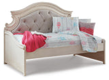 Realyn Twin Day Bed - B743-80