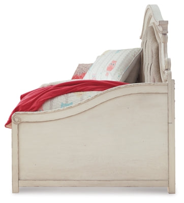 Realyn Twin Daybed with 1 Large Storage Drawer - B743B15