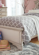 Realyn California King Upholstered Panel Bed - B743B7