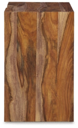 Dressonni Nightstand - B790-92