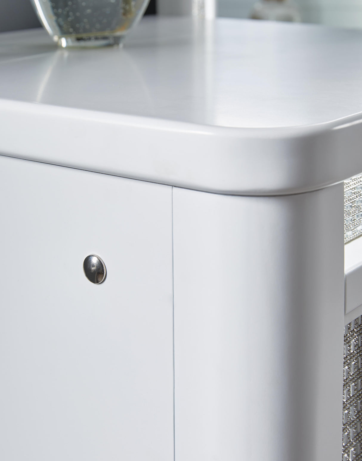 Chalanna Vanity with Mirror - B822B7