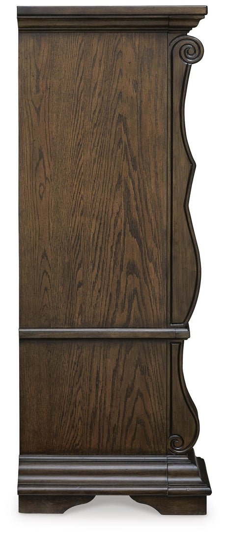 Maylee King Upholstered Panel Bed, Chest and 2 Nightstands - B947B19