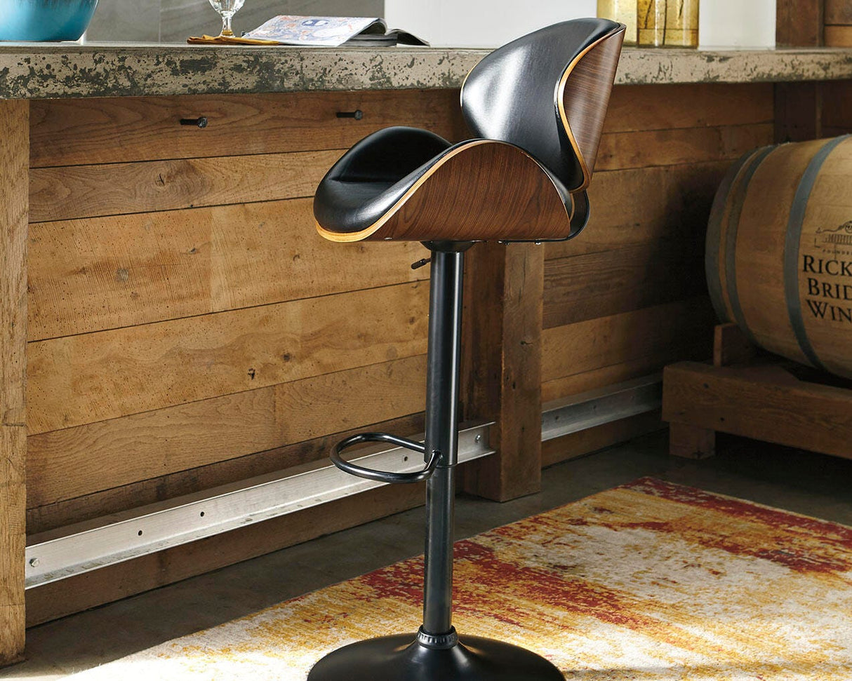 Bellatier Adjustable Height Bar Stool - D120-530