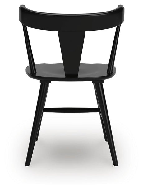 Gretlynn Dining Table and 6 Chairs - D501D4