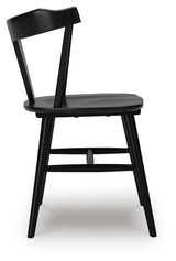 Gretlynn Dining Table and 6 Chairs - D501D4