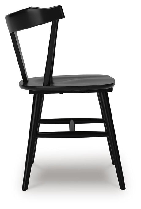 Gretlynn Dining Table and 6 Chairs - D501D4