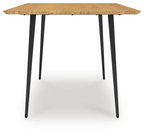 Gretlynn Dining Table and 6 Chairs - D501D4