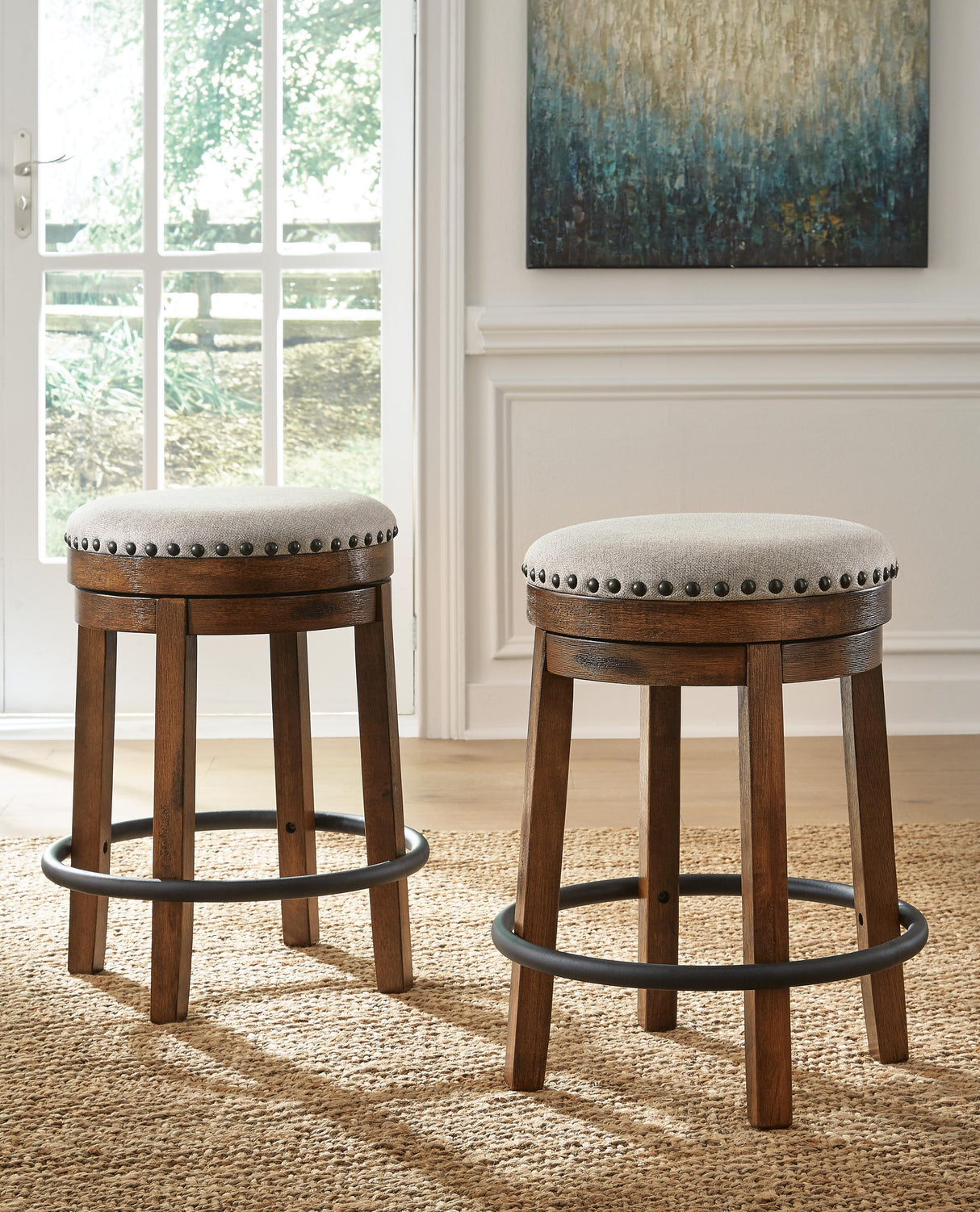 Valebeck Counter Height Table and 4 Stools - D546D8