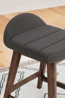 Lyncott Counter Height Bar Stool - D615-224