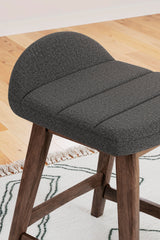 Lyncott Counter Height Bar Stool - D615-224