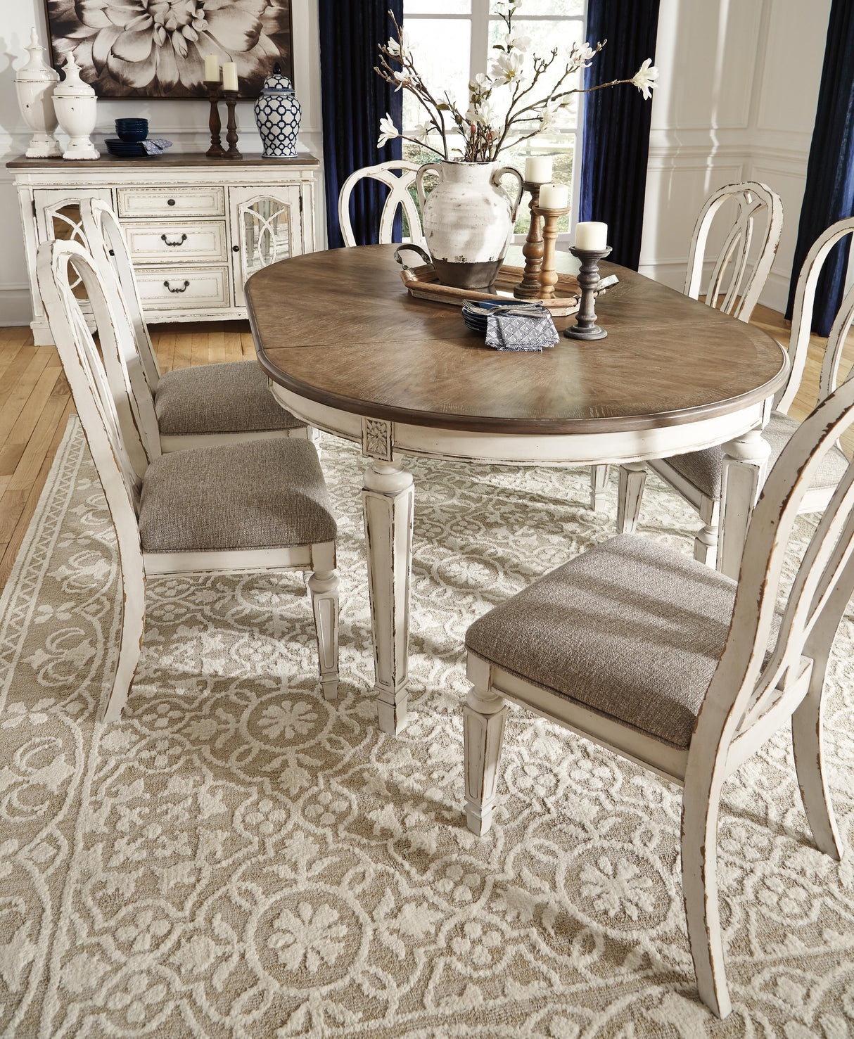 Realyn Dining Chair - D743-02