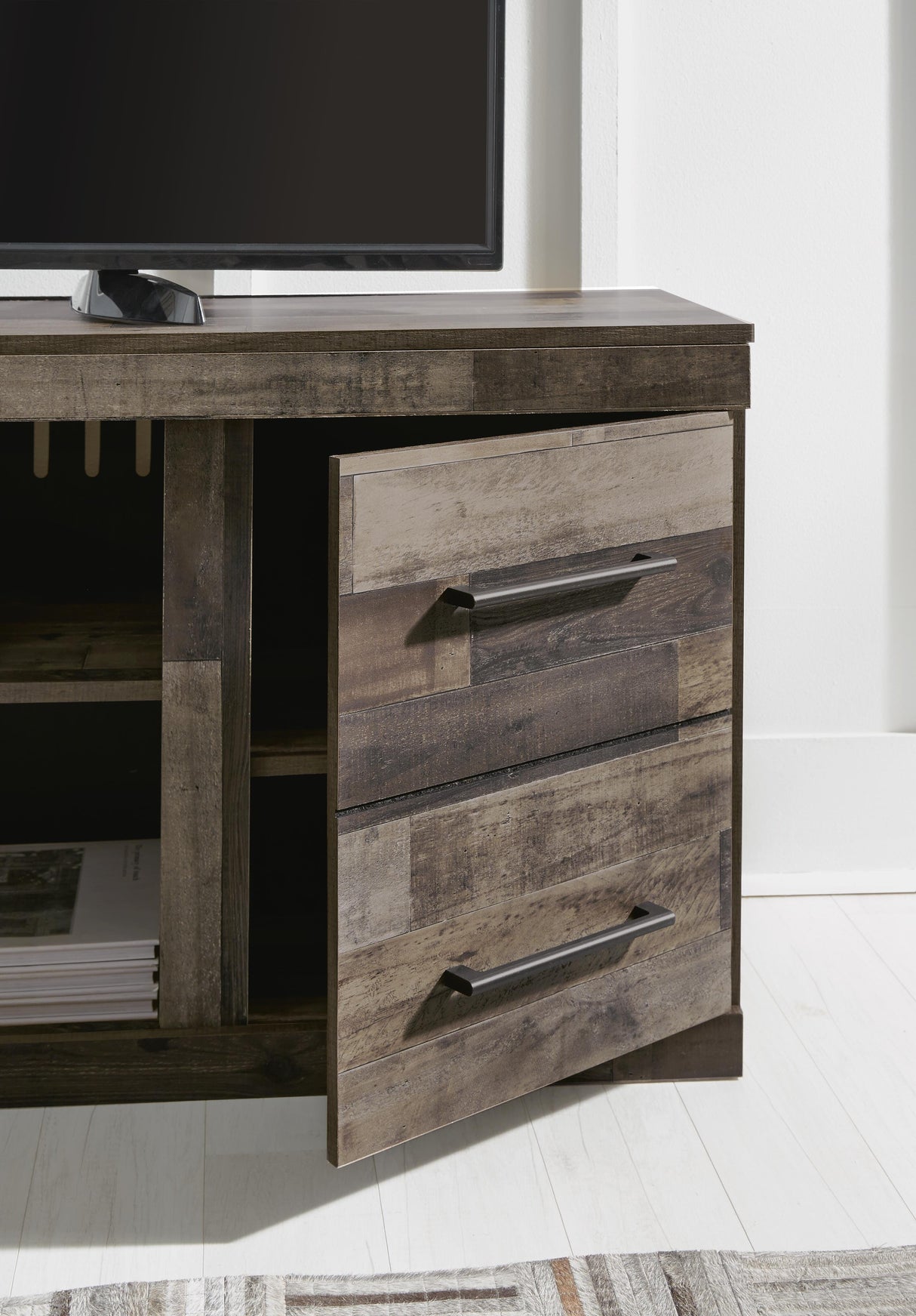 Derekson 4-Piece Entertainment Center - EW0200W6
