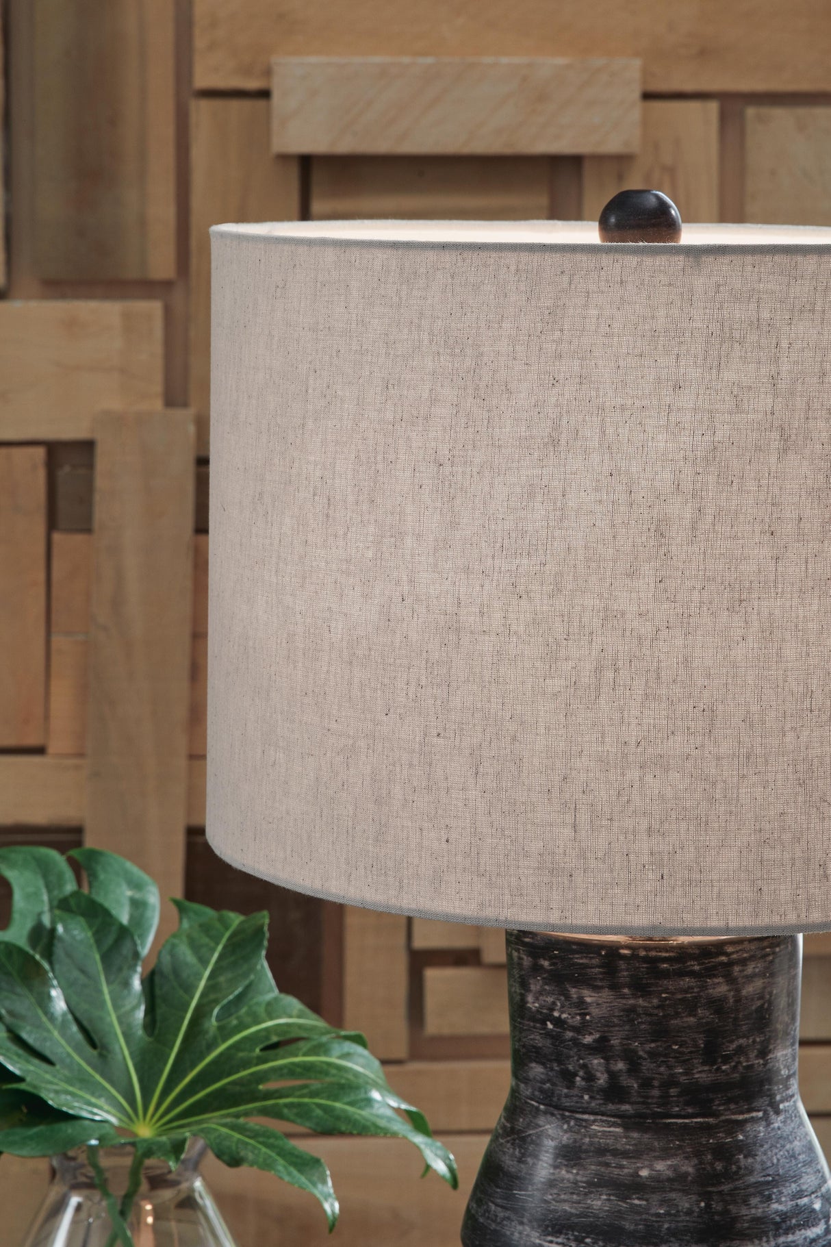 Kerbert 2-Piece Lamp Set - L100824X2