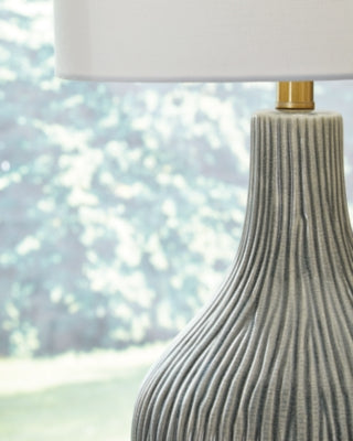 Judlen Table Lamp - L100844