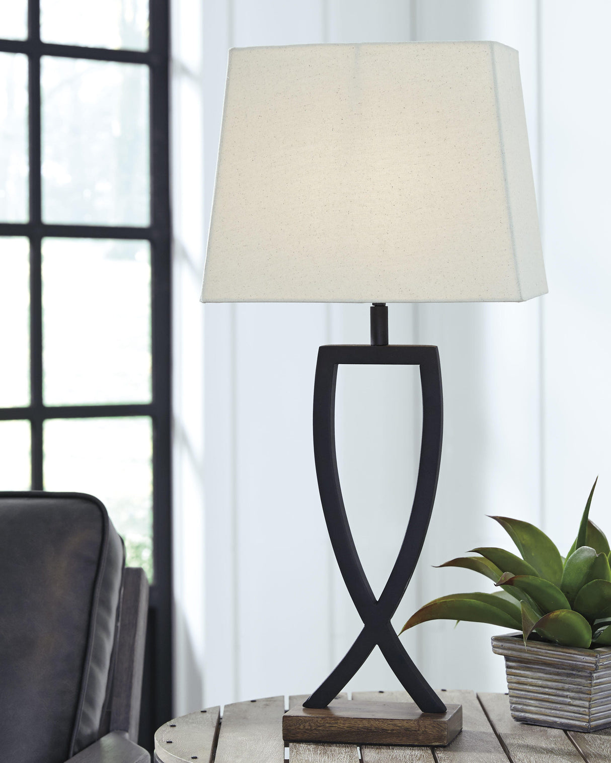 Makara Table Lamp (Set of 2) - L204174