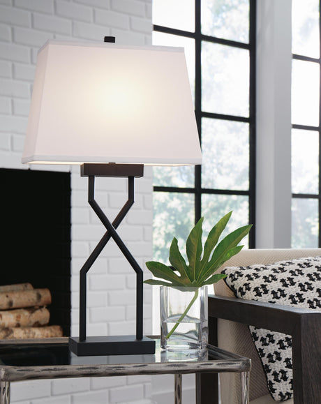Brookthrone Table Lamp (Set of 2) - L204514
