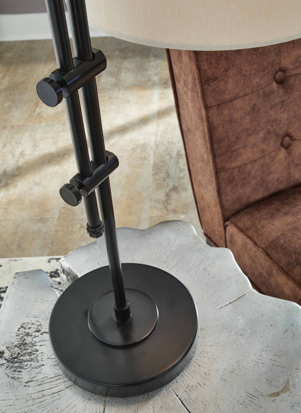 Baronvale Accent Lamp - L206043