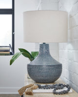 Schylarmont Table Lamp - L207474