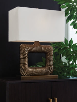 BENCH L207604 GARRONBY TABLE LAMP - L207604