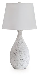 Wyattford Table Lamp - L207614