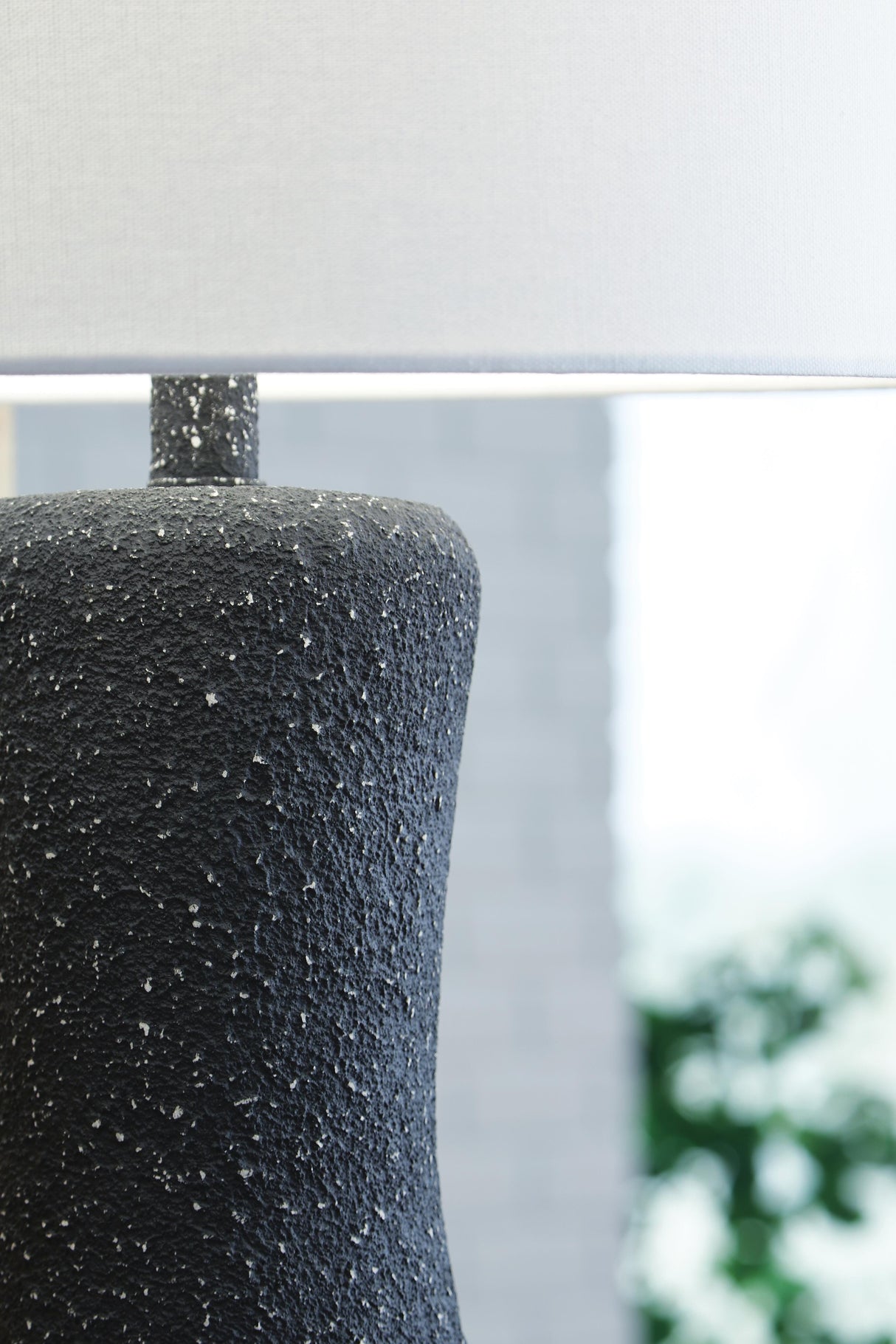 Maykins Table Lamp - L207634