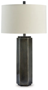 Dirkton Table Lamp - L208324