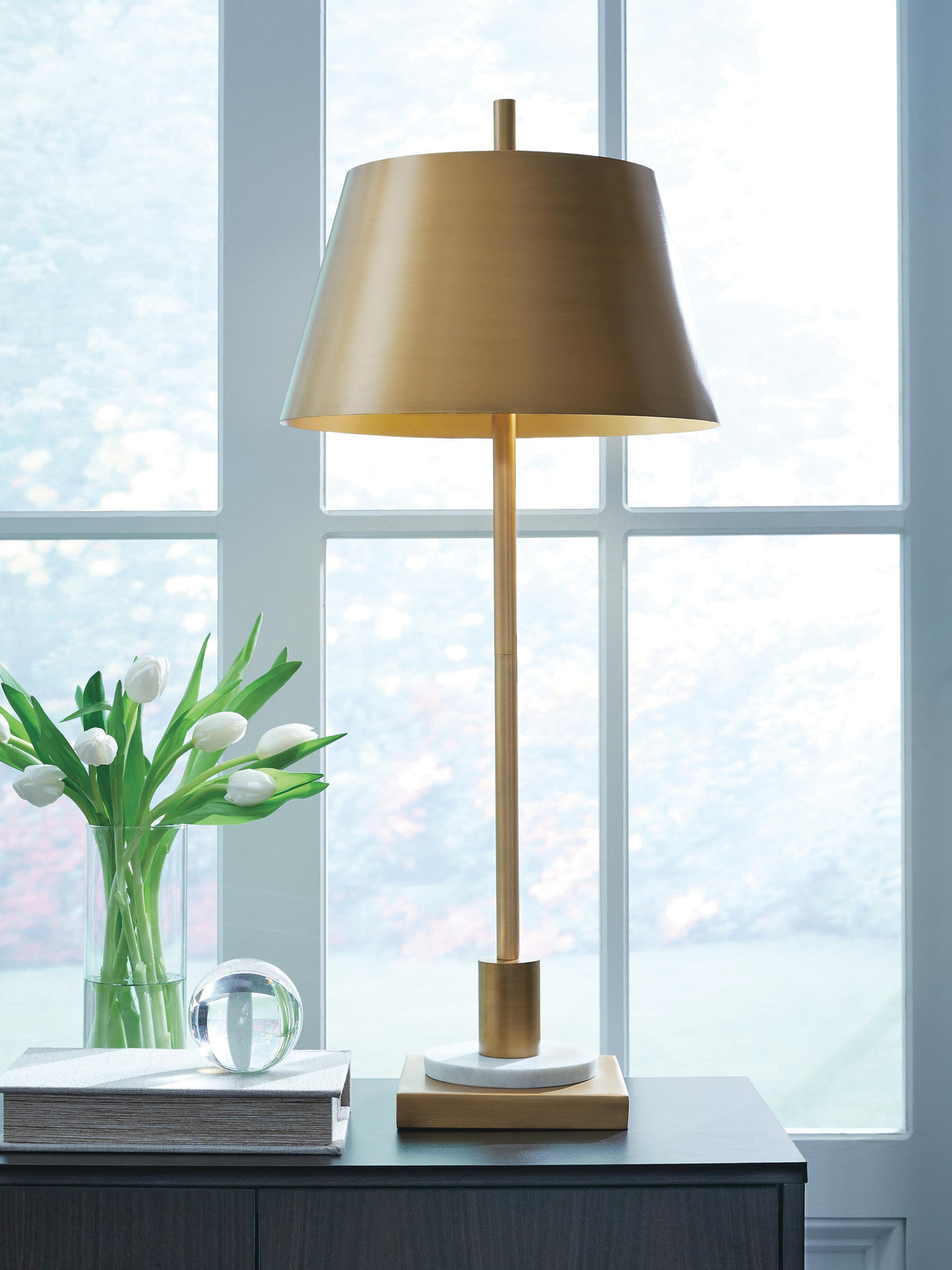Fritzburn Table Lamp - L208444