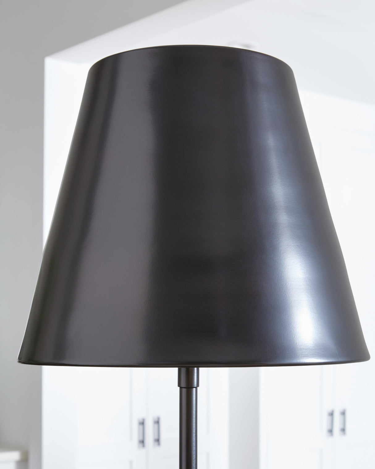 Wimner Floor Lamp - L208461