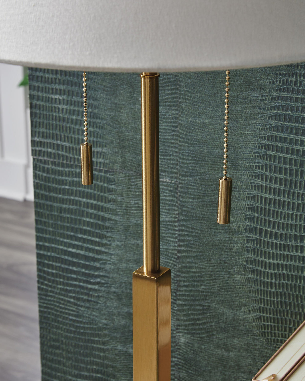 Haigwood Table Lamp - L208474