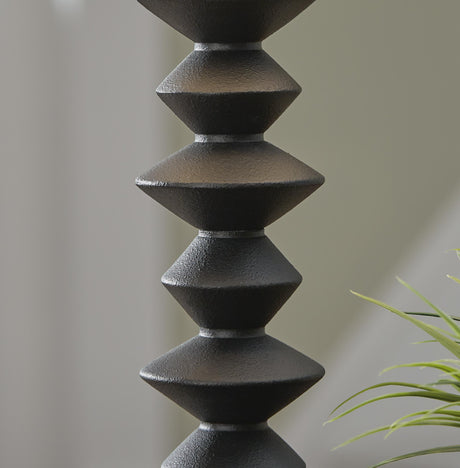Luanndon Buffet Lamp - L235783