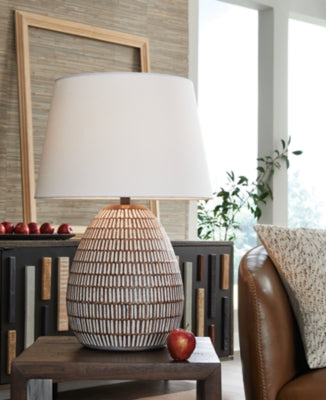 Darrich Table Lamp - L235804