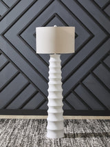 Veraleigh Floor Lamp - L235851