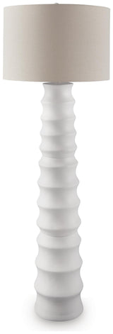 Veraleigh Floor Lamp - L235851