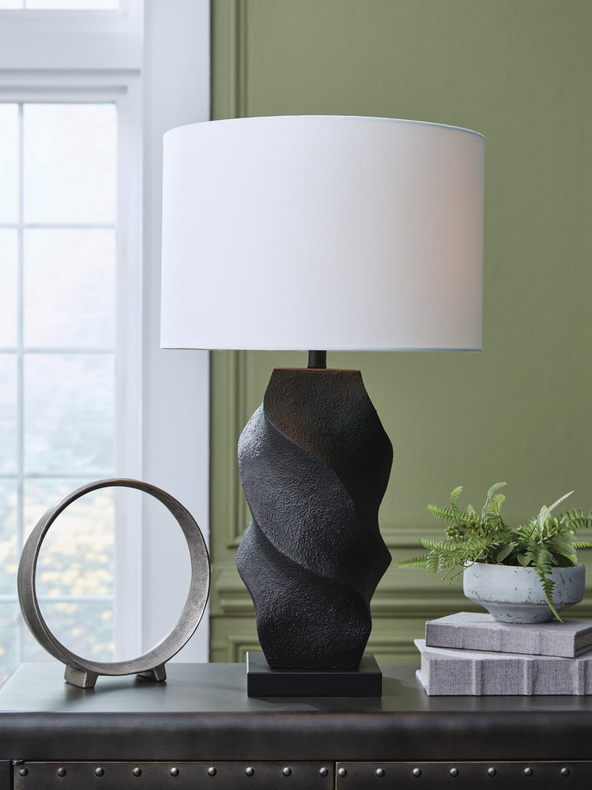 Amillion Table Lamp - L235904