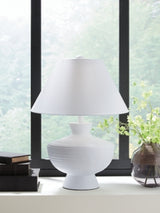 Harelwood Table Lamp - L235934